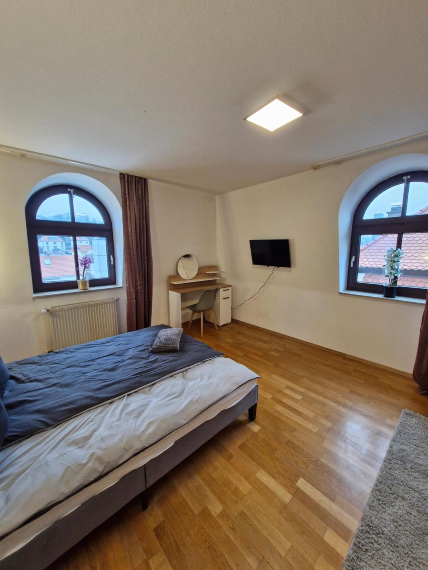 Stadtvilla Zimmervermietung Heidenheim an der Brenz Szoba fotó